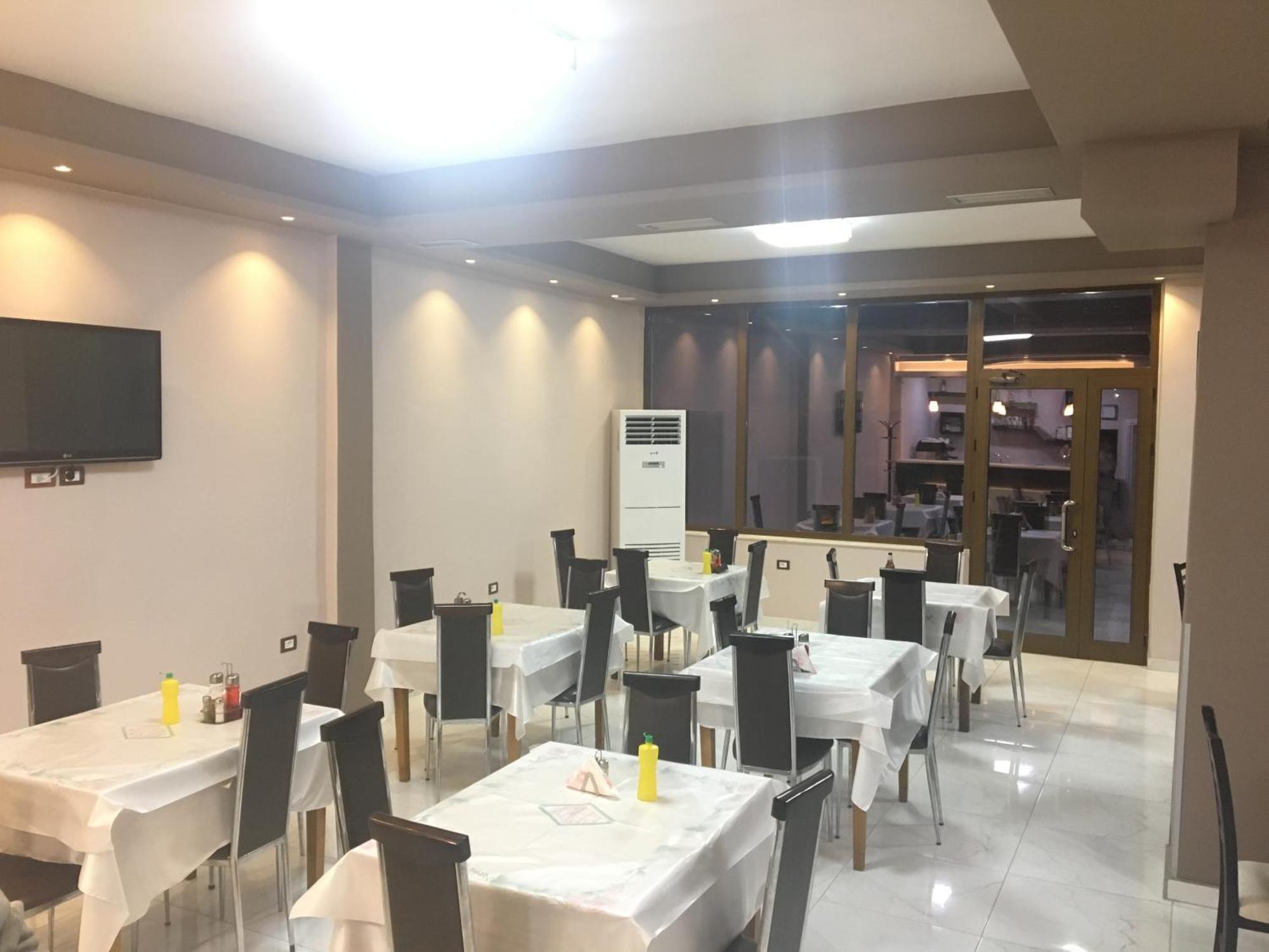 Hotel Boutique Buzi Berat Dış mekan fotoğraf